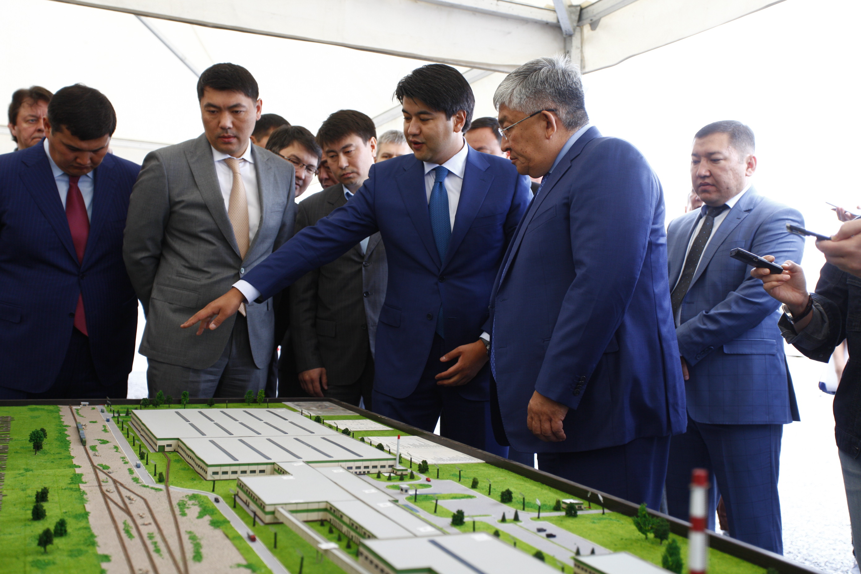 Начата активная фаза строительства стекольного завода в Кызылорде