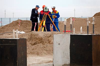 «Банк развития Казахстана» прояснил ситуацию с финансированием строительства проблемного стекольного завода