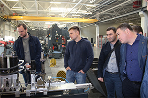 Завод AXOR посетили партнеры из Казахстана