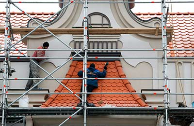 По предписанию судебных приставов в калининградской квартире расстеклят балкон