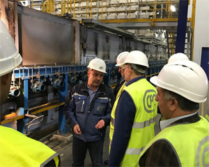 Иранские бизнесмены посетили «Каспийский завод листового стекла»
