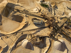 Геологи нашли месторождение с 460 млн тонн стекольного песка в Вологодской области