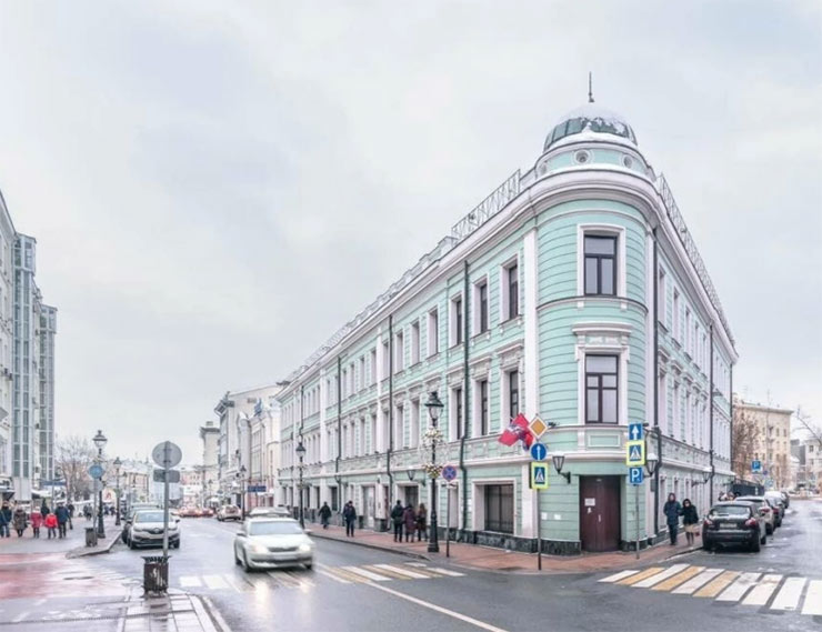 Дому купца Булош­никова в Москве вернут окна в пол