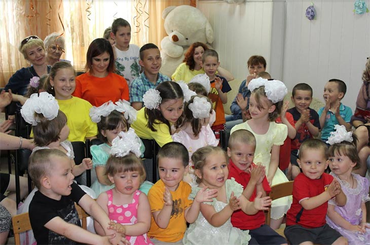 AXOR INDUSTRY организовала праздник для детей из детского приюта