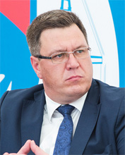 Валерий Леонов