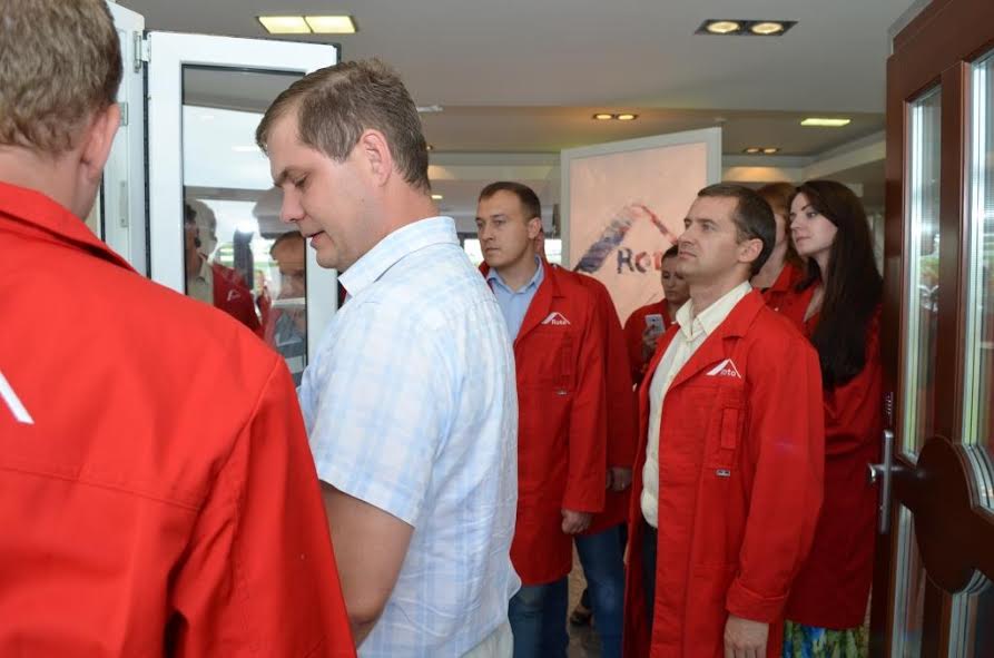 Rehau и AGC на производстве «РОТО ФРАНК»