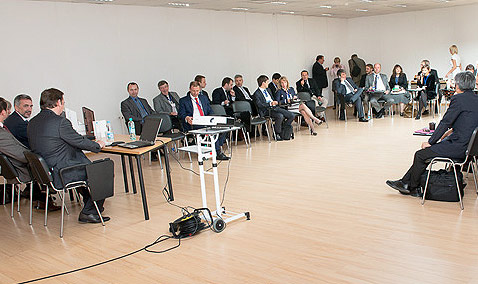 9 сентября, в рамках специальной программы Минэкономразвития Российской Федерации, Новосибирский завод VEKA посетила делегация иностранных менеджеров из стран Европы, Азии и Японии. В состав делегации вошли 40 представителей малого и среднего бизнеса, а также крупных компаний, заинтересованных в выходе на рынок Сибири