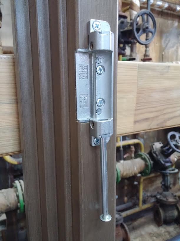 activPilot от Winkhaus в новых окнах православной гимназии