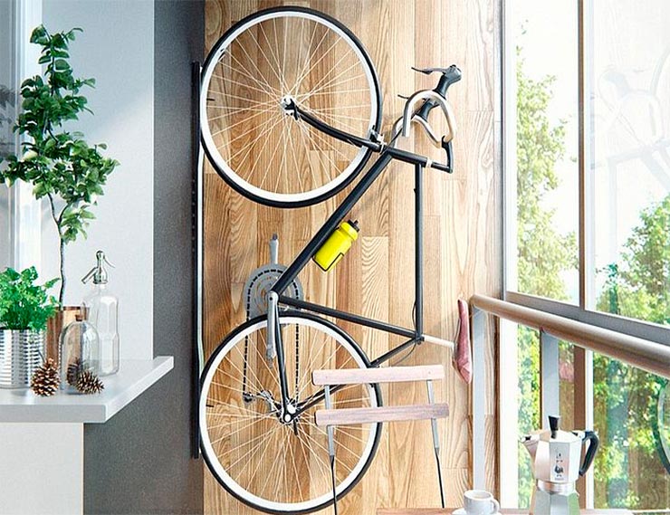 Общественники предложили проверить загрузку балконов в домах