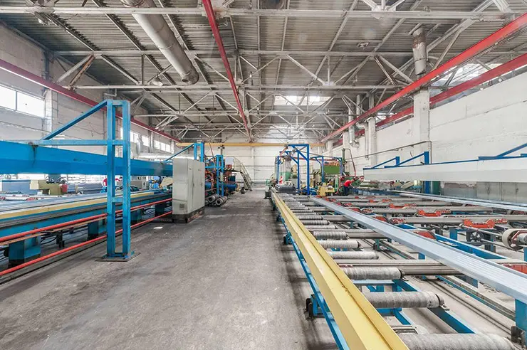 В Сургуте продают оконный завод за 200 миллионов рублей