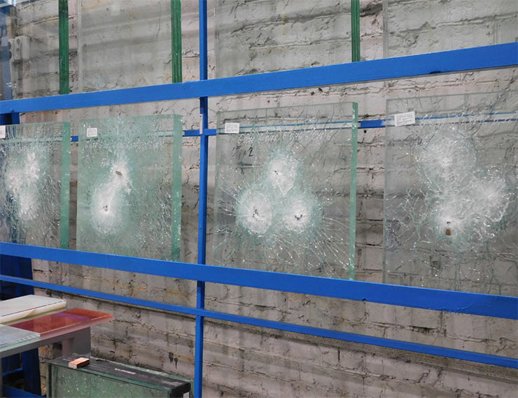 Состоялось официальное открытие завода пуленепробиваемого стекла в Старом Осколе
