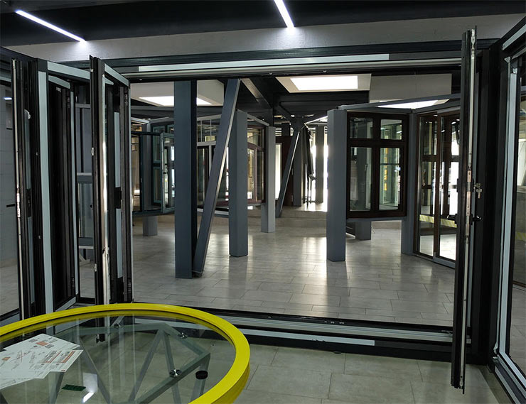 Премиум-системы Roto в шоу-руме компании «АКТО»