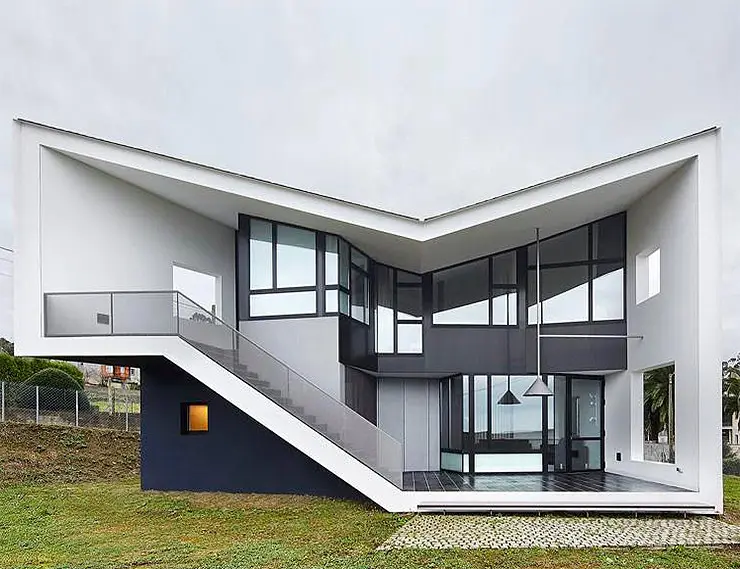 Энергоэффективный дом с большими окнами – тонкости проектирования 