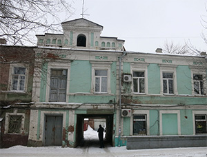 Собственник объекта культурного наследия в Саратове оштрафован за установку входной двери