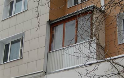 Жителю Зеленограда пришлось расстаться с балконом-самостроем