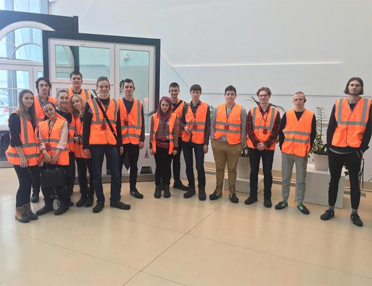 «Нам понравилось, мы хотим здесь работать» – студенты в гостях у VEKA Rus