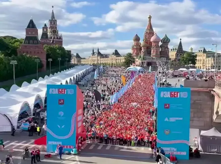 10-й Всероссийский полумарафон «Забег.РФ»: как это было с командой VEKA 