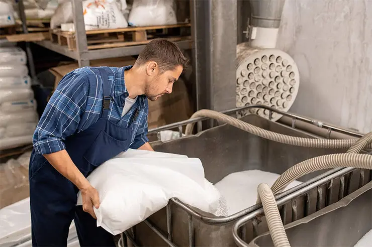 В химической промышленности на четверть выросла потребность в кадрах