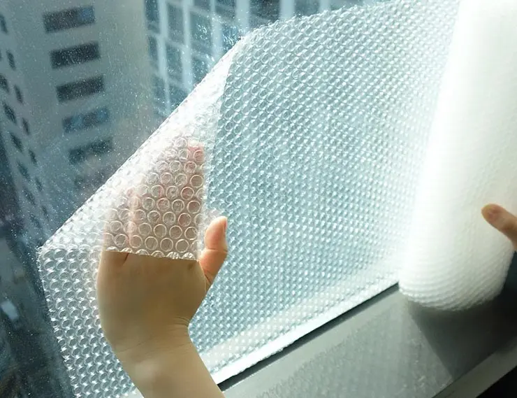 Создано прозрачное оконное покрытие, охлаждающее здания без использования энергии