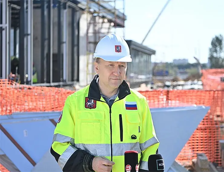 Процесс сокращения числа мигрантов на стройках займет не менее 2-3 лет