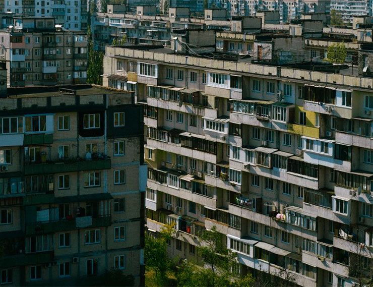 На Украине сняли фильм о застекленных балконах в советских многоэтажках