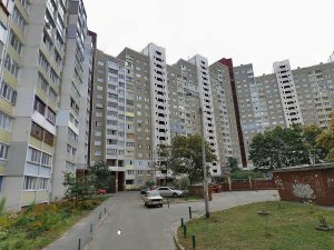 В Москве ремонтируют ограждения балконов 