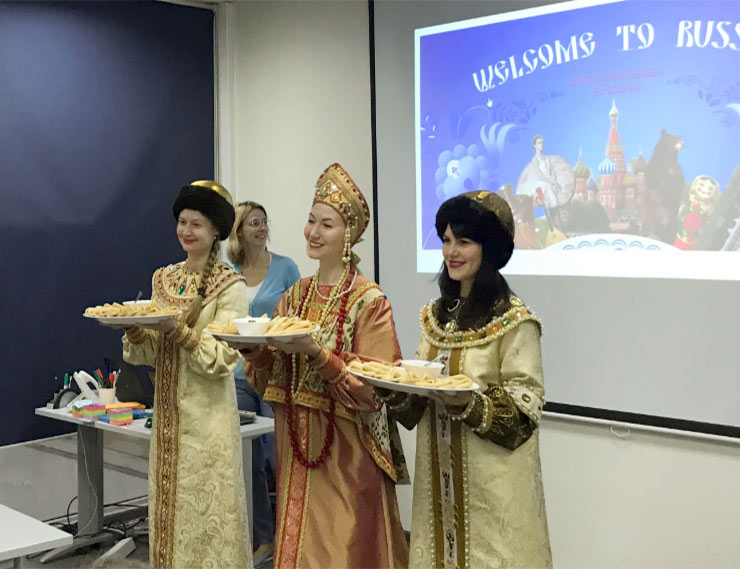 В московском офисе REHAU приветствовали иностранных коллег
