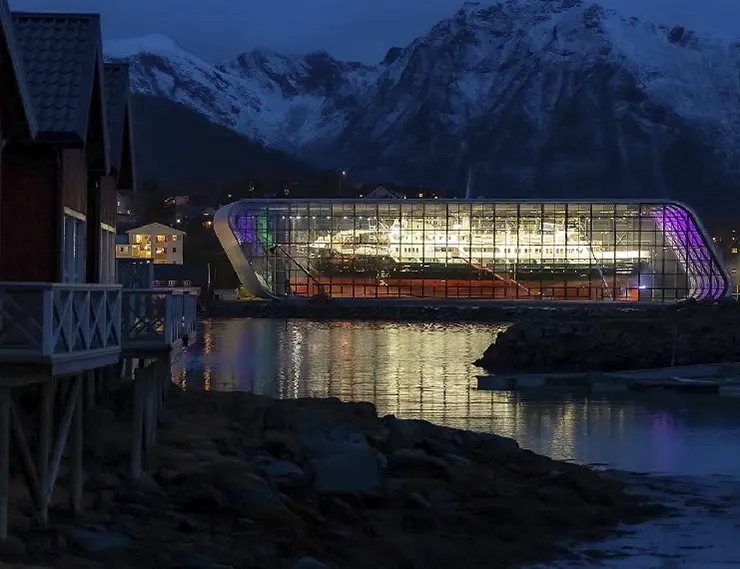 Российское стекло Pilkington – в обрамлении норвежского музея-корабля 