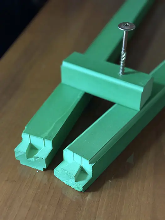 «ЕТС Групп» представляет теплые подставочные профили ISOTHERM GREEN 