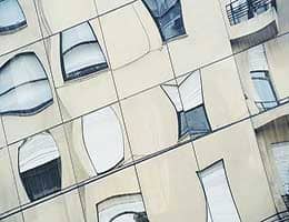 Жители России заинтересовались жильем с необычными окнами 
