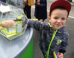 Партнер VEKA Rus поздравил жителей поселка Шаховская с Днем города