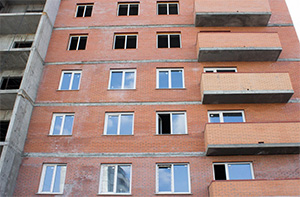 Партнер VEKA Rus помогает в остеклении долгостроя