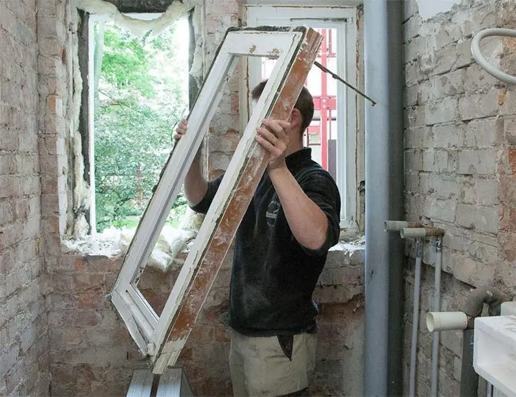 Демонтаж окна – стоит ли делать самостоятельно?