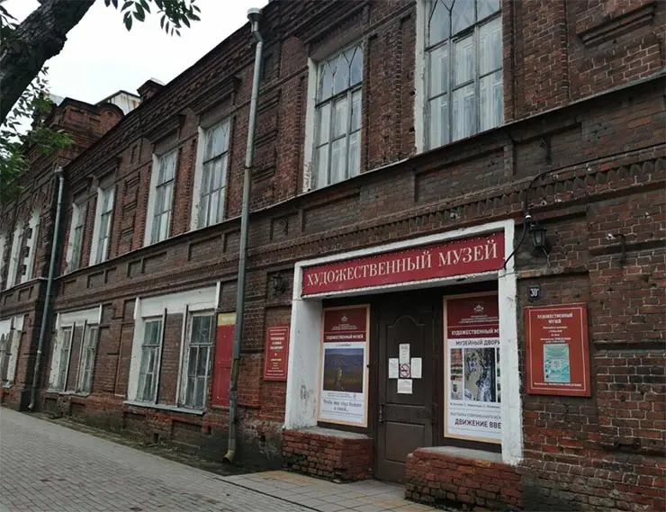 В Художественном музее Череповца завершилась замена уникальных окон