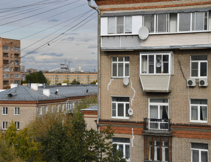 В России вступил в силу скандальный «закон о курении на балконах»