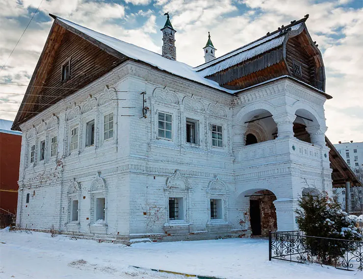 Пластиковые окна в палатах XVII в Нижнем Новгороде установили без разрешения