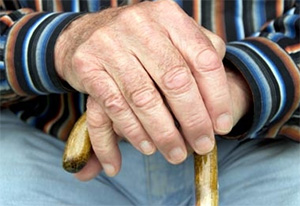 Компания «Социальные окна» довела пенсионера до больницы 