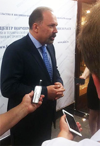 М.Мень: первоочередной задачей минстроя является формирование единой системы нормативов в строительстве