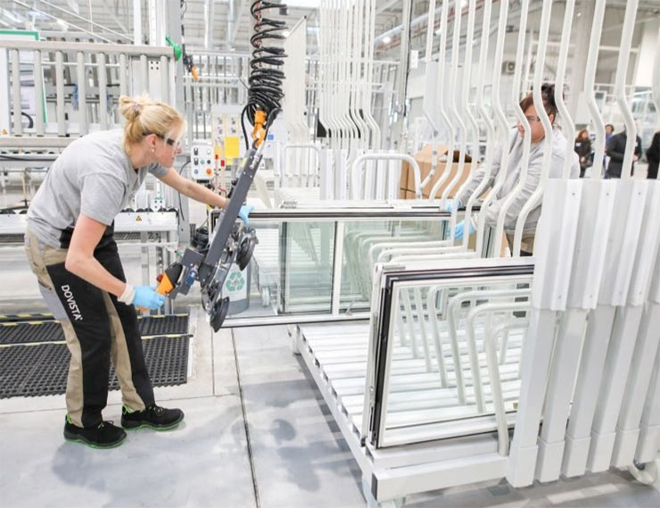 Glass LT открывает предприятие по производству стеклопакетов стоимостью 9,2 млн евро