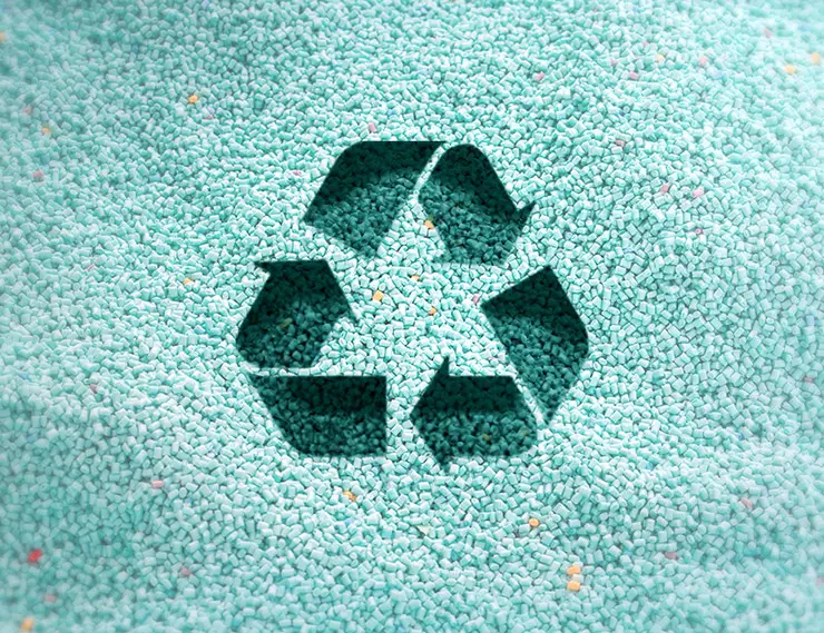 СИБУР планирует внедрить новую технологию утилизации пластмасс