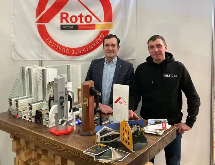 Популярные продукты Roto на выставке по малоэтажному строительству в Красноярске