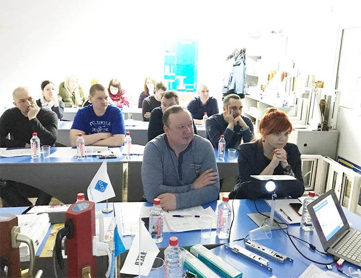 Конференция VEKA для партнера в Кирове – компании VEKKER