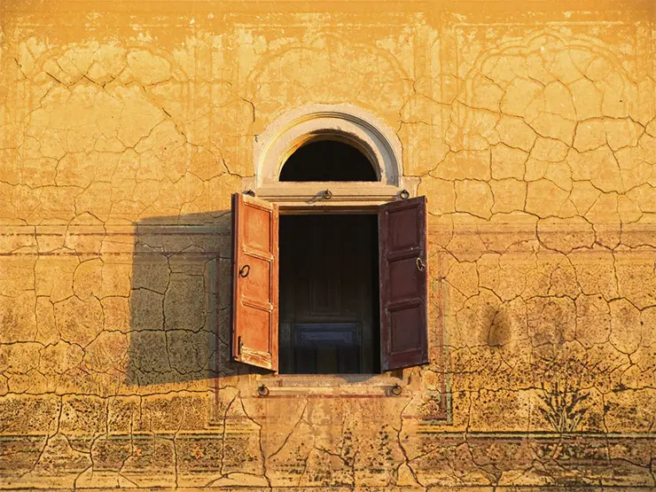 Когда реставрация во вред: в историческом доме Бонч-Бруевича вставили пластиковые окна