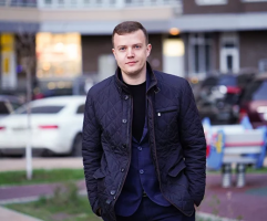 Игорь Уланов, Генеральный директор "Окна 2.0":  установка и регулировка пластиковых окон с форточкой 