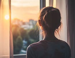 Депутат предложил разработать ГОСТ на окна в многоэтажках ради безопасности