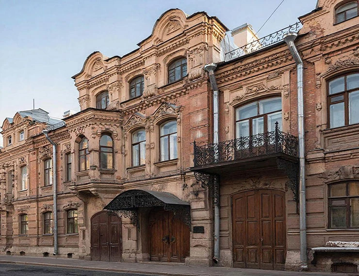 В Петербурге обсудили, как спасти исторические деревянные окна в обычных жилых домах