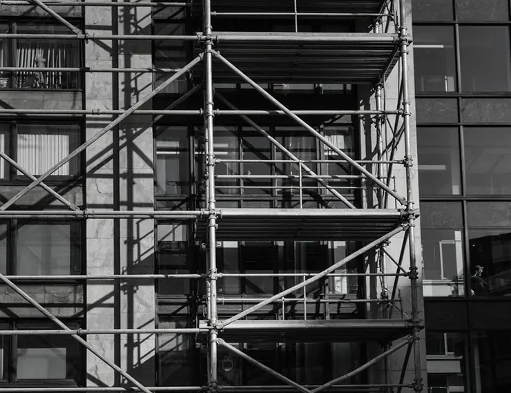 Окна и двери в МКД будут ремонтировать согласно новому своду правил