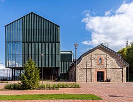 Видеообзор Пермской художественной галереи: роль стекла в архитектуре нового здания