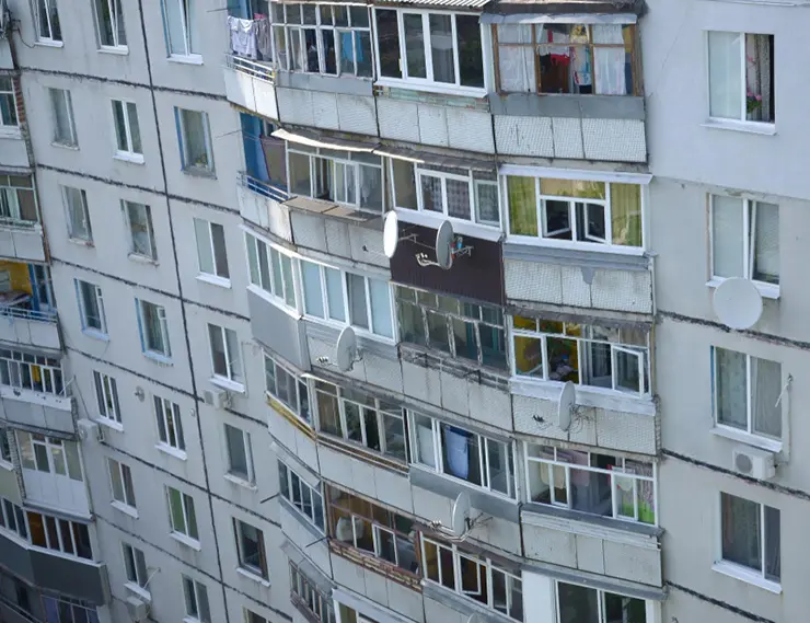 В России вырос спрос на остекление балконов 