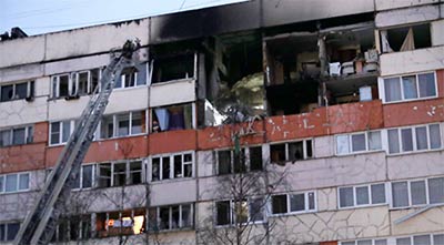 «Соболезную. Поставим окна со скидкой»: петербургская компания делает бизнес на взрыве